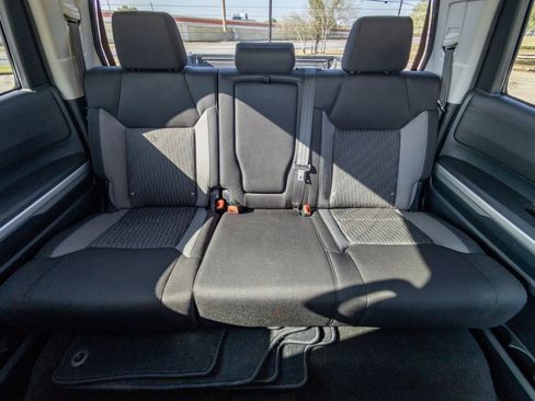 Used 2016 Toyota Tundra SR5 image 17