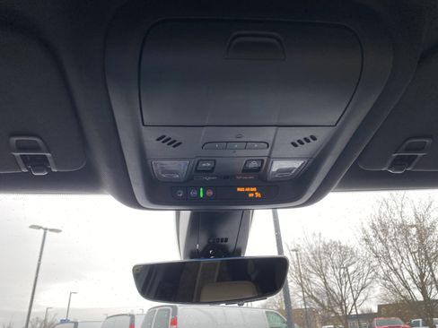 Used 2022 Chevrolet Blazer Premier w/ Enhanced Convenience Package image 31