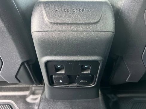 Used 2024 Ford Bronco Black Diamond AWD/4WD image 17