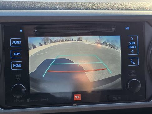 Used 2017 Toyota Tacoma TRD Off-Road image 28