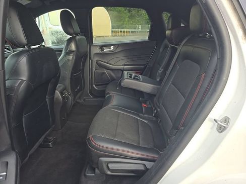 Used 2024 Ford Escape ST-Line Select AWD/4WD image 4