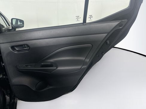 Used 2025 Nissan Versa SV FWD image 28