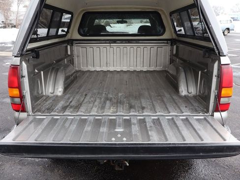 Used 2000 Chevrolet Silverado 1500 LS image 15