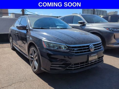 Used 2018 Volkswagen Passat 2.0T R-Line FWD image 1