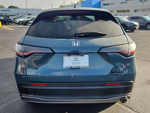Certified 2025 Honda HR-V Sport image 5