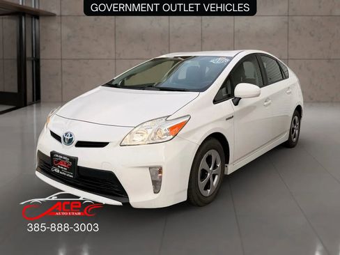 Used 2014 Toyota Prius One image 3