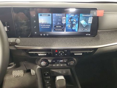 New 2026 Nissan Kicks SV w/ Cold Weather Package FWD image 20