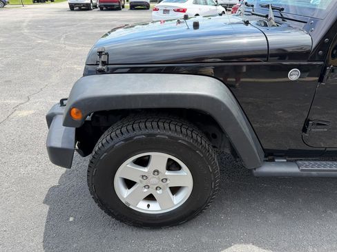 Used 2012 Jeep Wrangler Sport AWD/4WD image 11