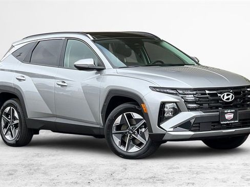 New 2025 Hyundai Tucson SEL image 1