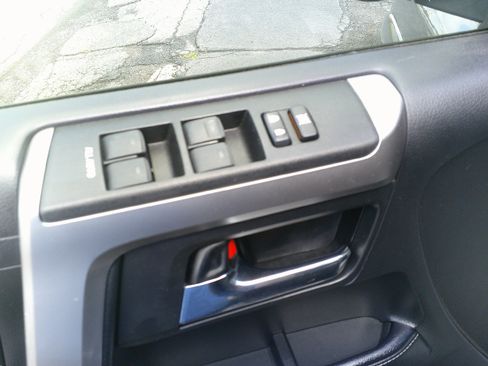 Used 2021 Toyota 4Runner Limited AWD/4WD image 16