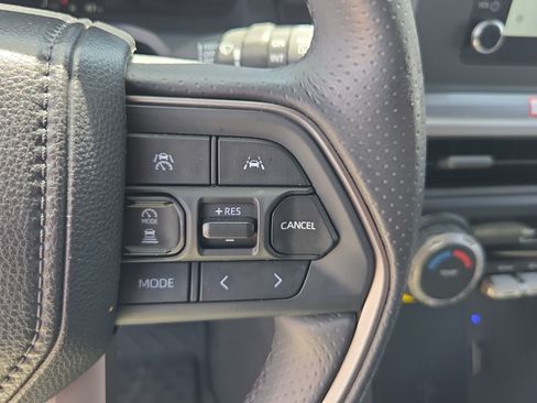 Certified 2026 Toyota 4Runner SR5 AWD/4WD image 16