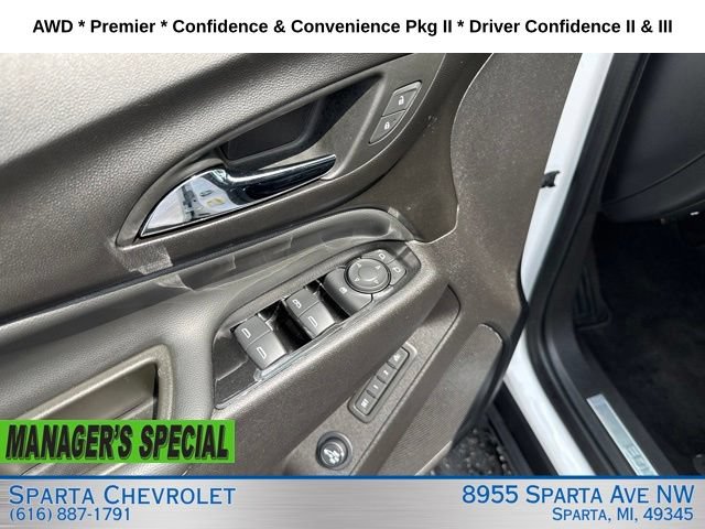 Used 2024 Chevrolet Equinox Premier AWD/4WD image 12