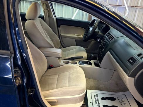 Used 2009 Ford Fusion SE FWD image 28