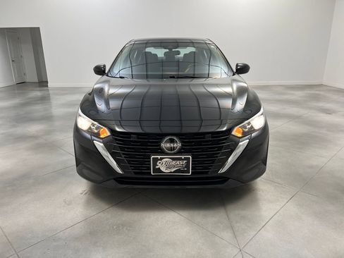 Used 2024 Nissan Sentra SV image 2