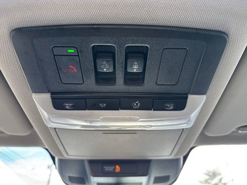 Used 2023 Nissan Rogue SV w/ SV Premium Package image 37