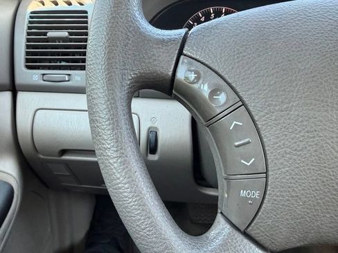 Used 2005 Toyota Camry LE FWD image 23