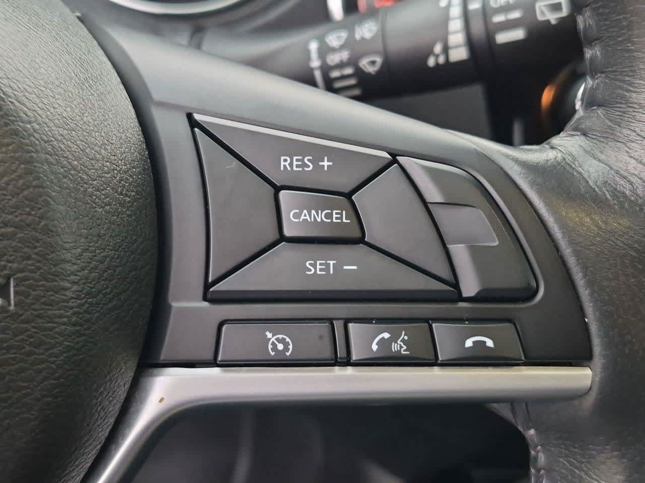 Used 2017 Nissan Rogue SL w/ SL Premium Package AWD/4WD image 18