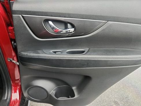Used 2020 Nissan Rogue SV AWD/4WD image 31