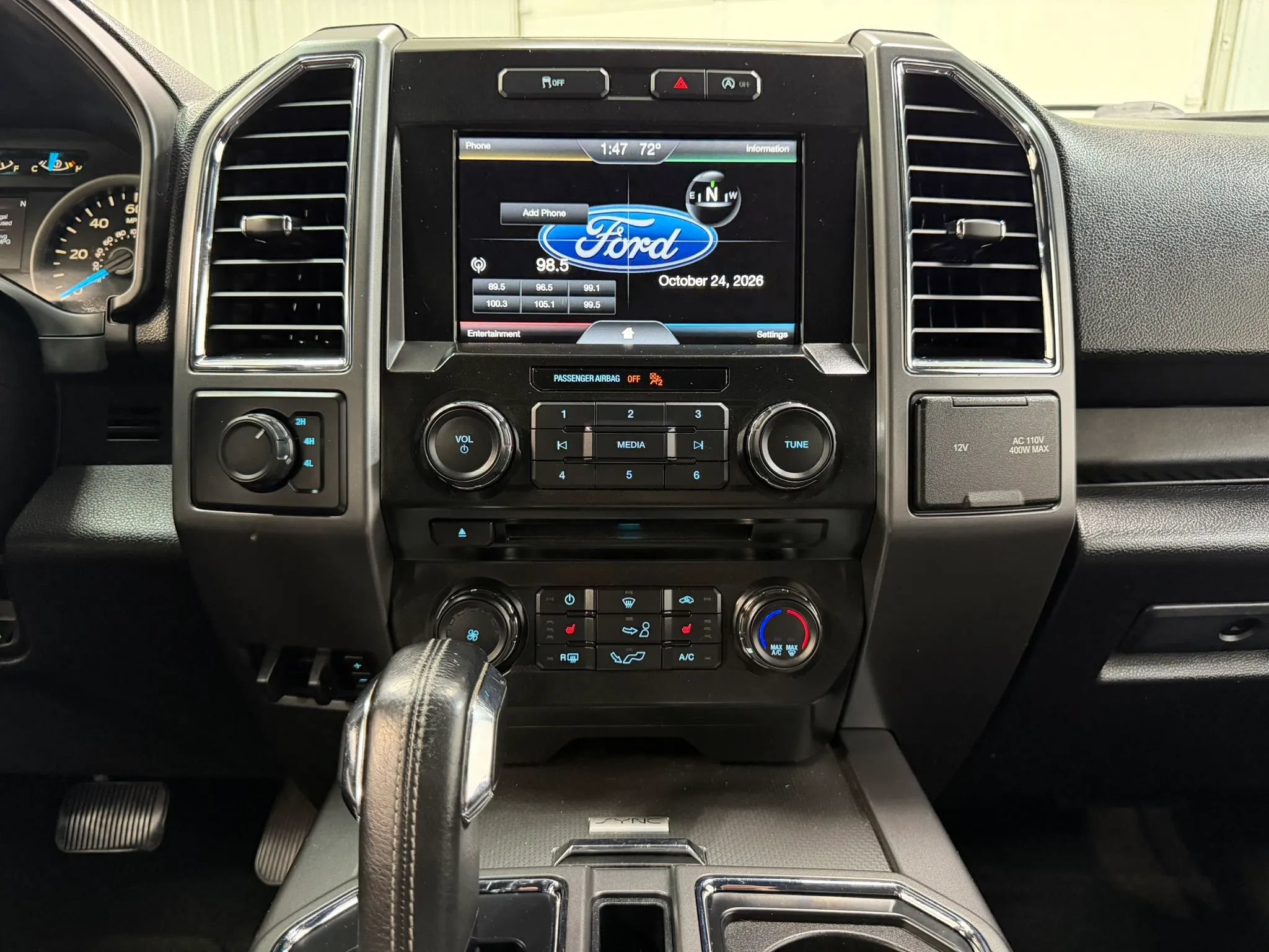Used 2015 Ford F150 XLT w/ Equipment Group 302A Luxury AWD/4WD image 22