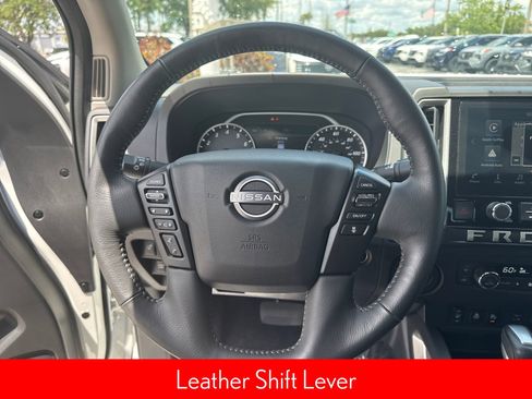 Certified 2025 Nissan Frontier SV w/ SV Convenience Package RWD image 14