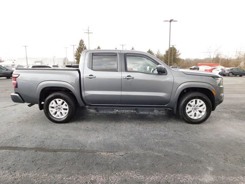 Used 2023 Nissan Frontier SV w/ SV Convenience Package image 2