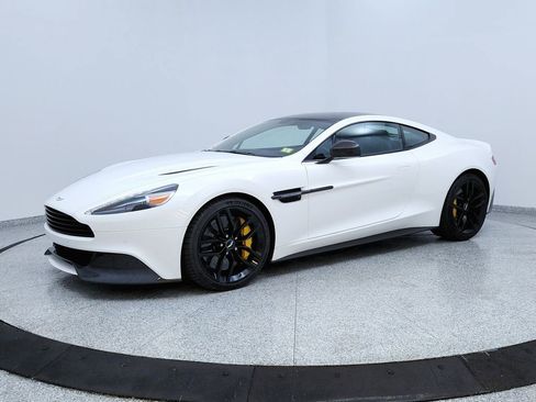 Used 2015 Aston Martin Vanquish Coupe image 41