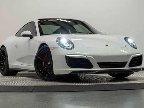 Used 2018 Porsche 911 Carrera 4S AWD/4WD image 32