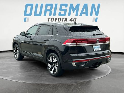 Used 2024 Volkswagen Atlas Cross Sport SE FWD image 5