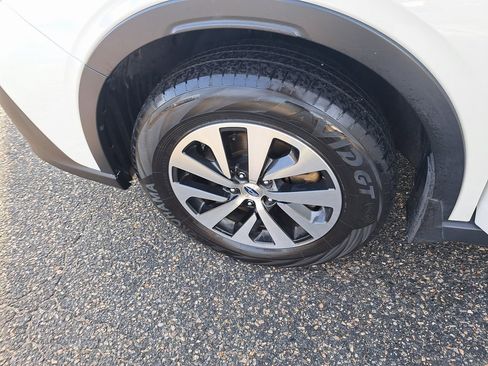 Certified 2021 Subaru Outback Premium image 28