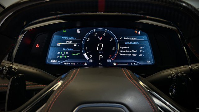Used 2025 Chevrolet Corvette E-Ray w/ Stealth Interior Trim Package AWD/4WD image 11