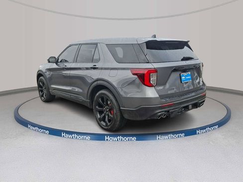 Used 2022 Ford Explorer ST w/ Equipment Group 401A image 4