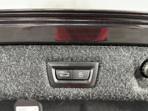 Used 2023 BMW 530i xDrive w/ Convenience Package AWD/4WD image 25