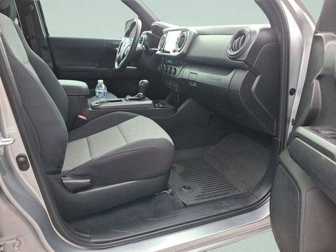 Used 2023 Toyota Tacoma TRD Off-Road w/ Technology Package image 7