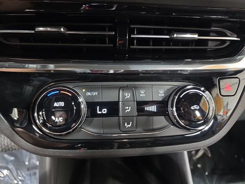 New 2026 Buick Envista Sport Touring w/ Convenience II Package FWD image 20