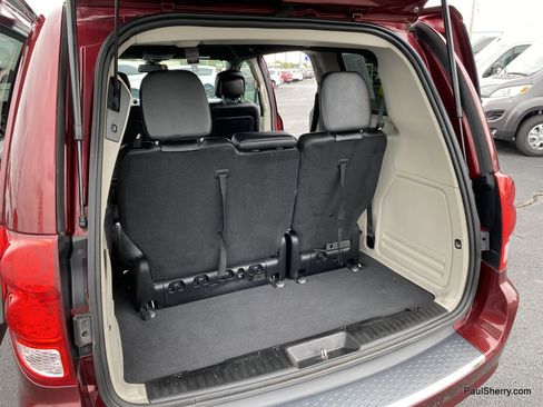 Used 2019 Dodge Grand Caravan SXT FWD image 53