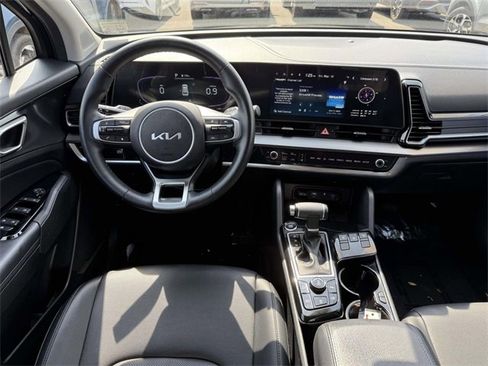 Used 2023 Kia Sportage EX image 13