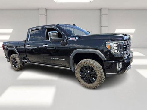 Certified 2022 GMC Sierra 2500 Denali w/ Denali Black Diamond Edition image 7
