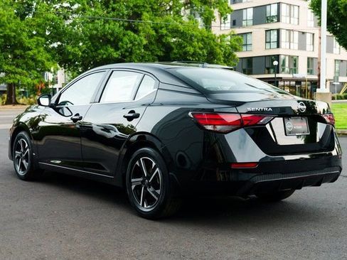 Used 2025 Nissan Sentra SV w/ All-Weather Package image 4