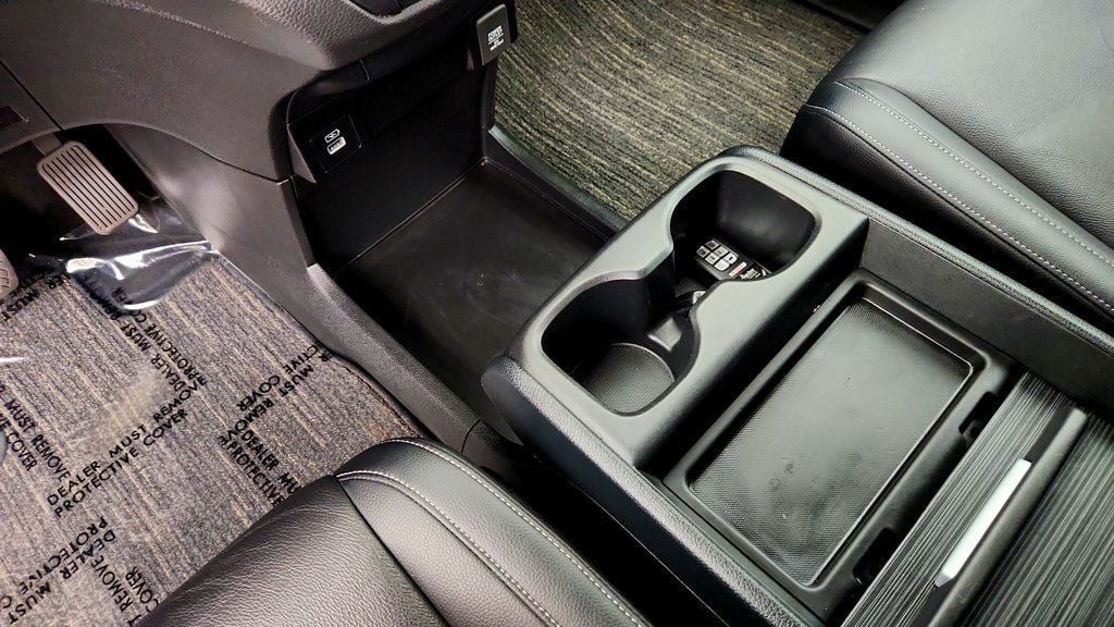 Used 2024 Honda Odyssey EX-L image 15
