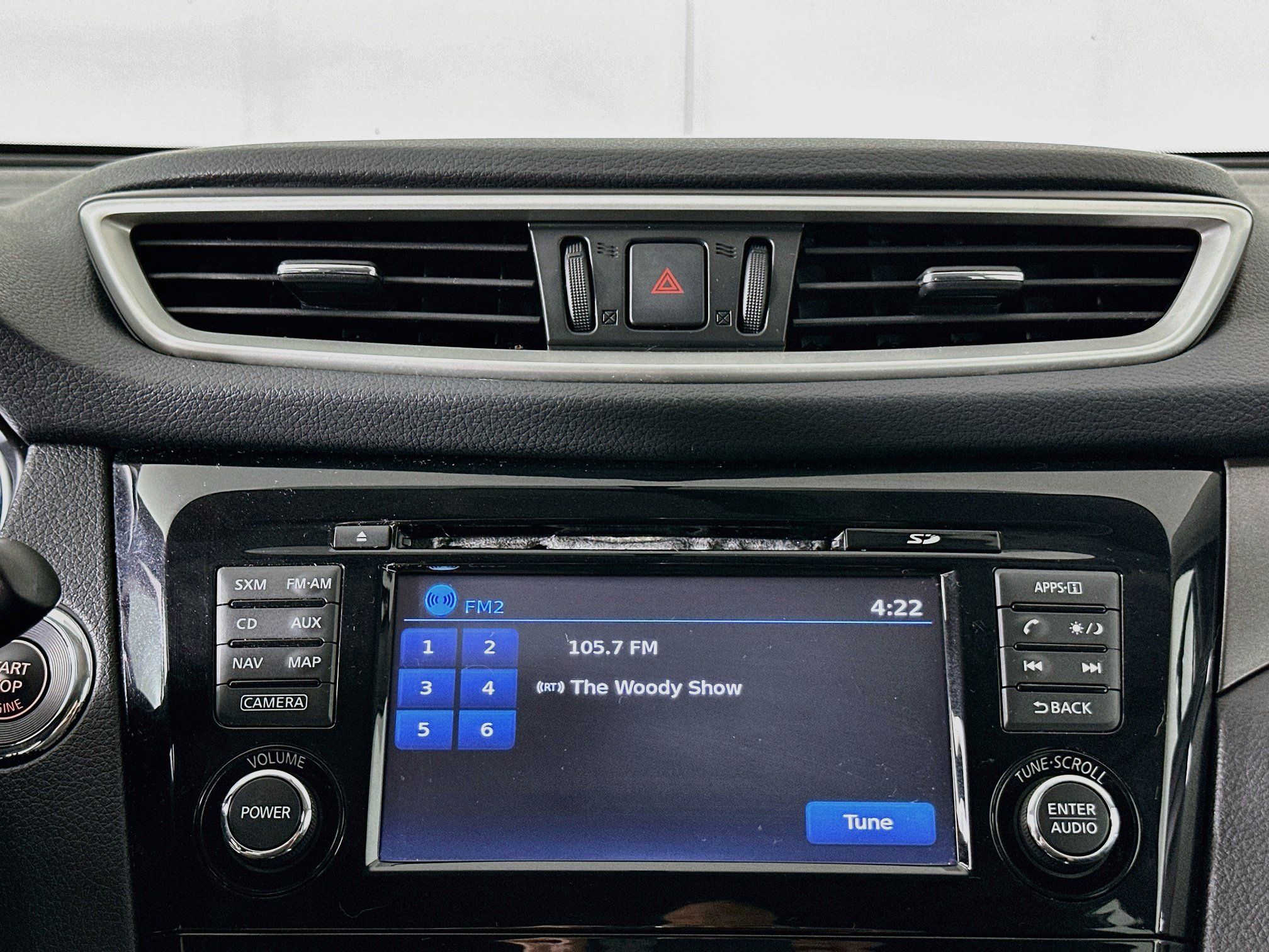 Used 2016 Nissan Rogue SV w/ SV Premium Package AWD/4WD image 21