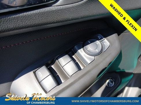 Used 2022 Chevrolet TrailBlazer RS w/ Sun and Liftgate Package image 28