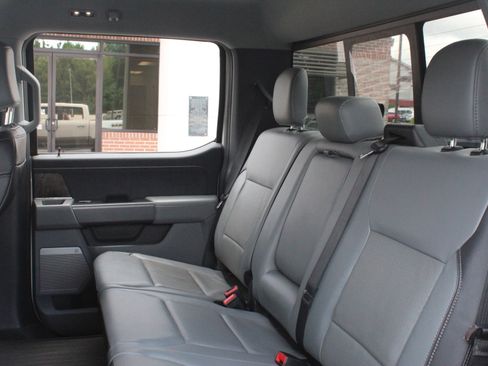 Used 2022 Ford F150 Lariat w/ Equipment Group 502A High AWD/4WD image 32