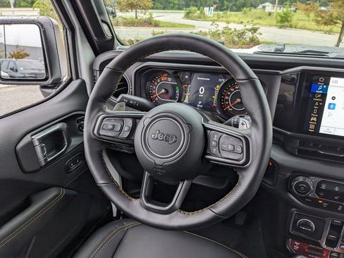 New 2025 Jeep Wrangler Unlimited Rubicon 392 image 29