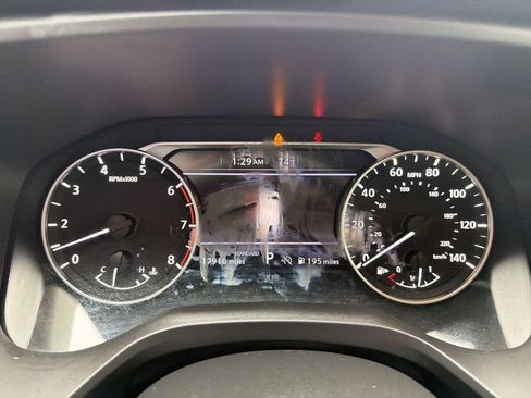 Used 2024 Nissan Rogue SV FWD image 25