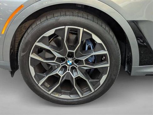 Used 2025 BMW X7 M60i w/ Executive Package AWD/4WD image 6