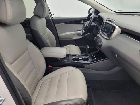 Used 2016 Kia Sorento SX FWD image 21
