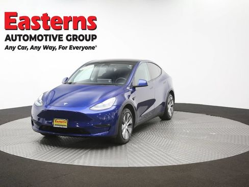 Used 2022 Tesla Model Y Long Range AWD/4WD image 48