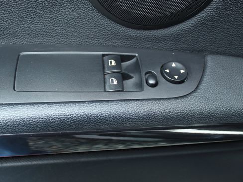 Used 2011 BMW 328i Coupe RWD image 9
