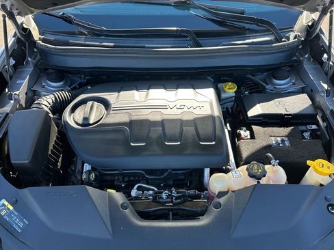 Used 2019 Jeep Cherokee Trailhawk w/ Comfort/Convenience Group image 24