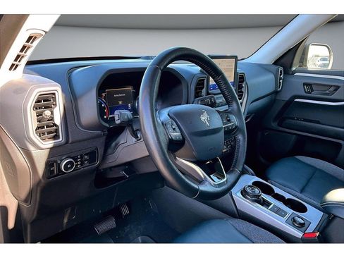 Used 2023 Ford Bronco Sport Outer Banks w/ Tech Package AWD/4WD image 15